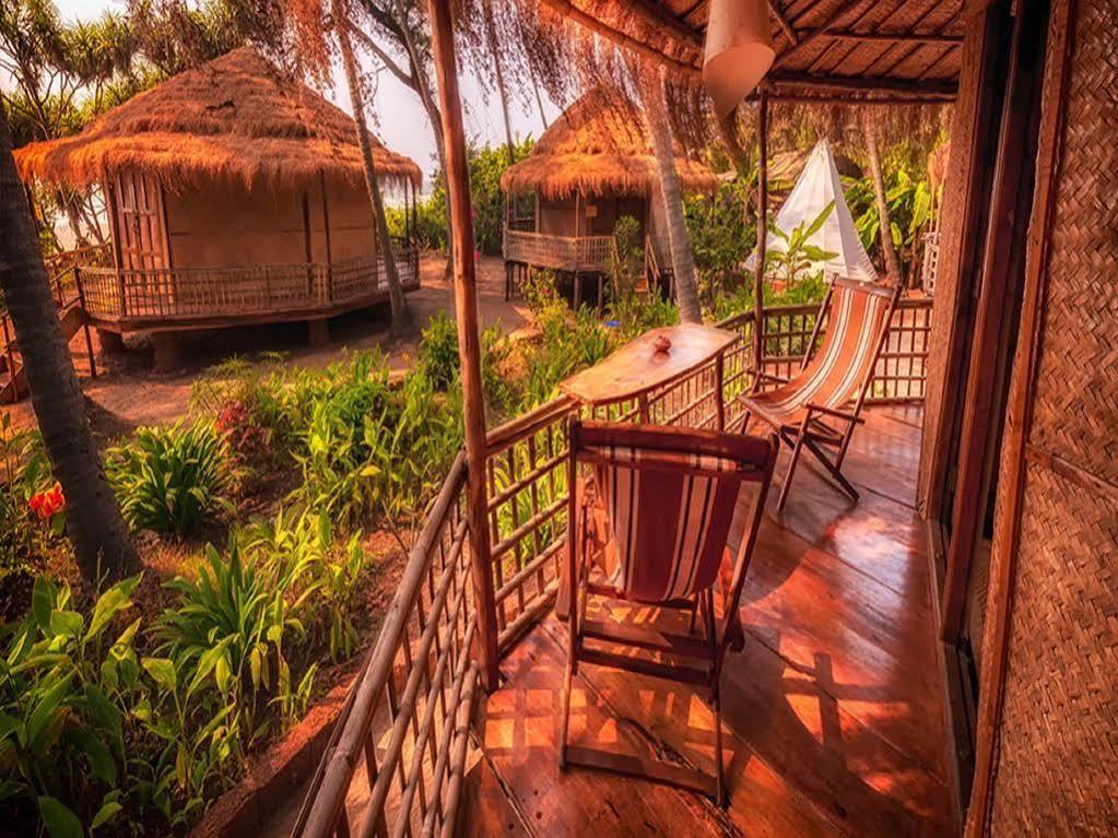 Anahata Retreat Мандрем Экстерьер фото